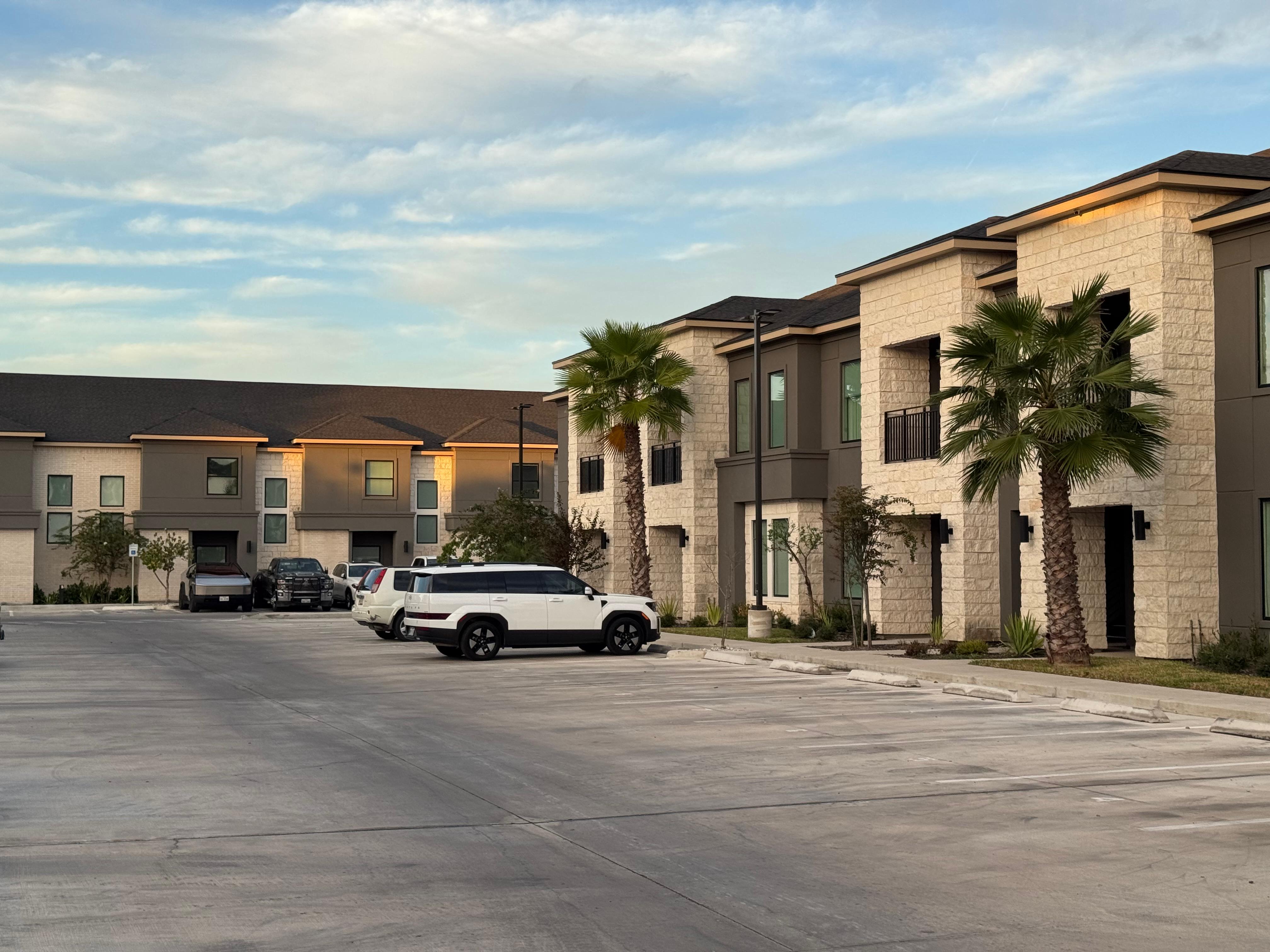 Modern Apartment Complex - Image 30