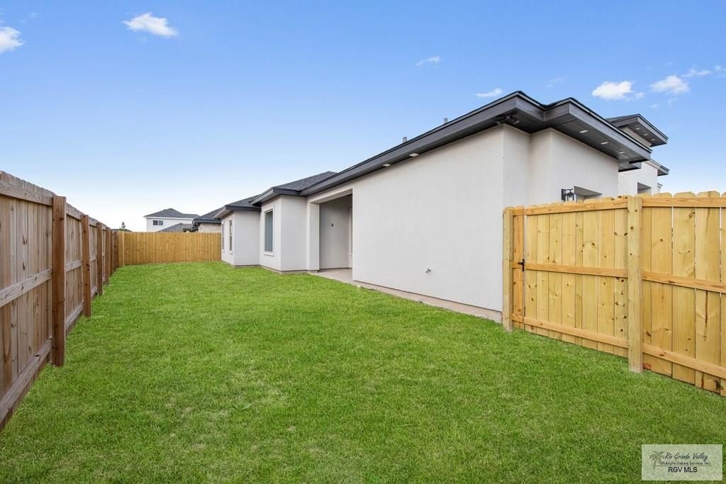 Pinewood Prairie Estate - Image 25